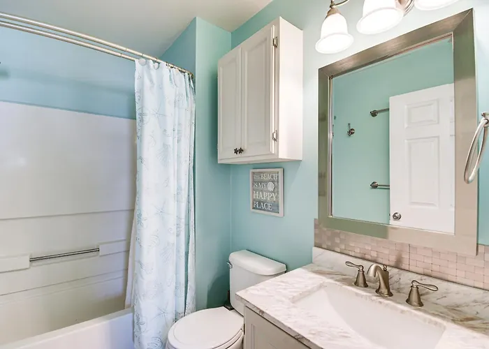 5 Mi To Beach! W/ Pool & Hot Tub * Gulf Shores